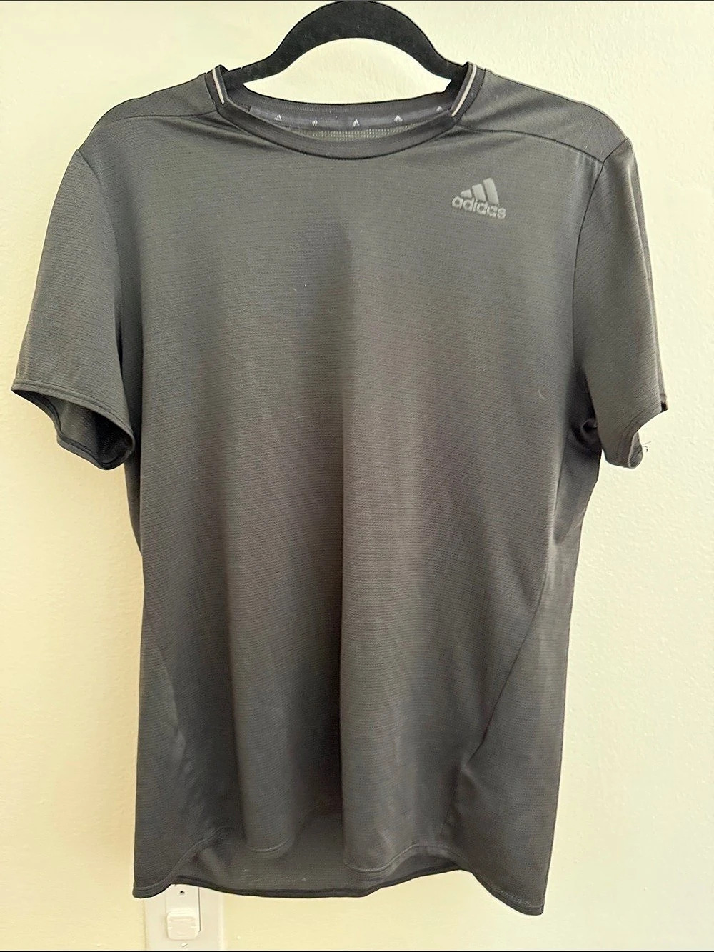 adidas Climacool Short Sleeve Athletic Tee Gray Medium